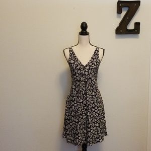 Jones New York Black & White Floral